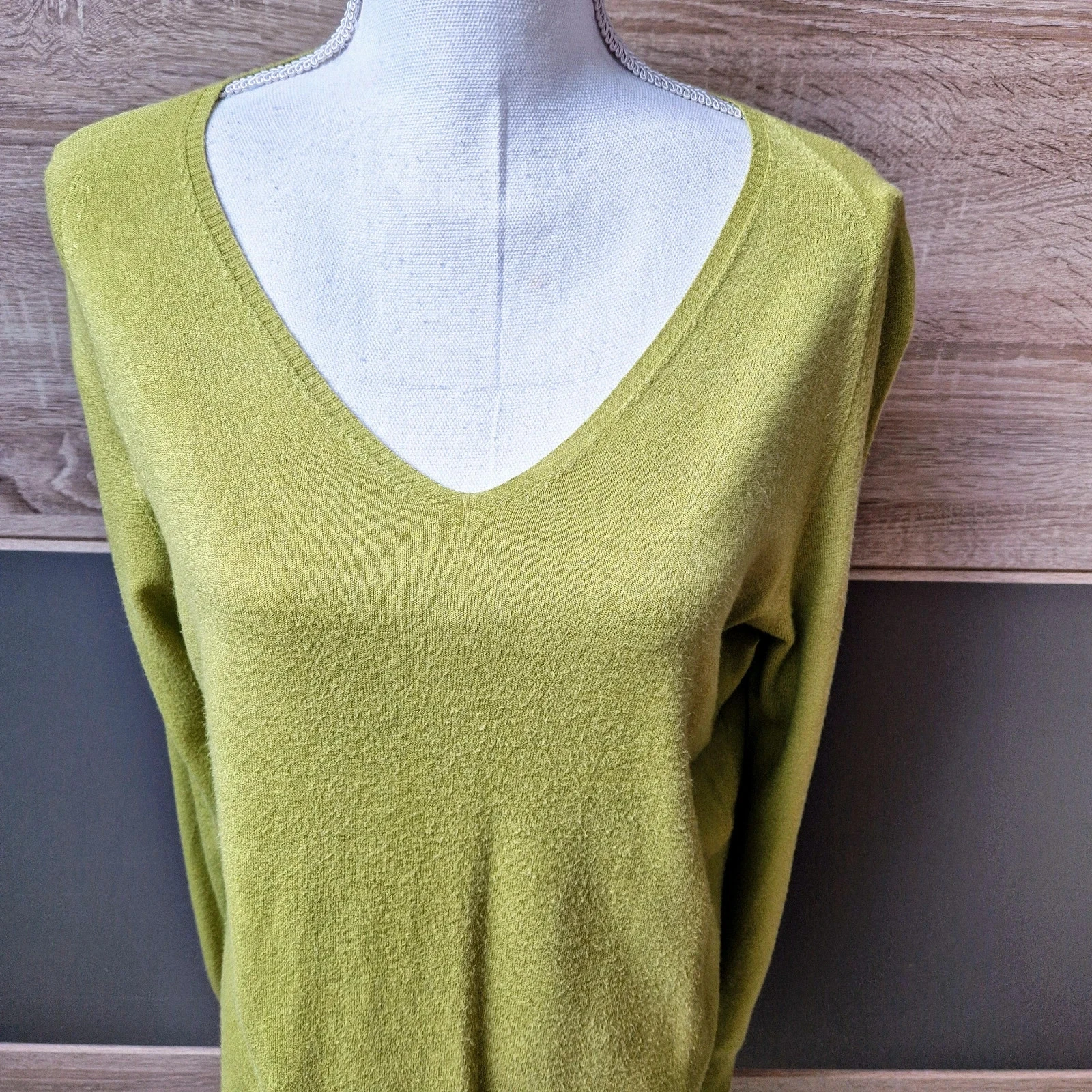 Jersey con cuello en V – photo 2